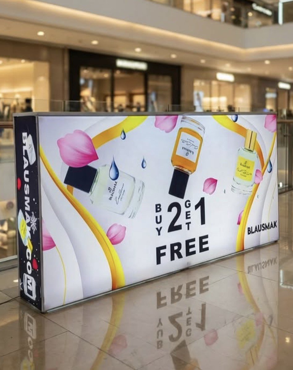 Blausmak shopping mall lightbox